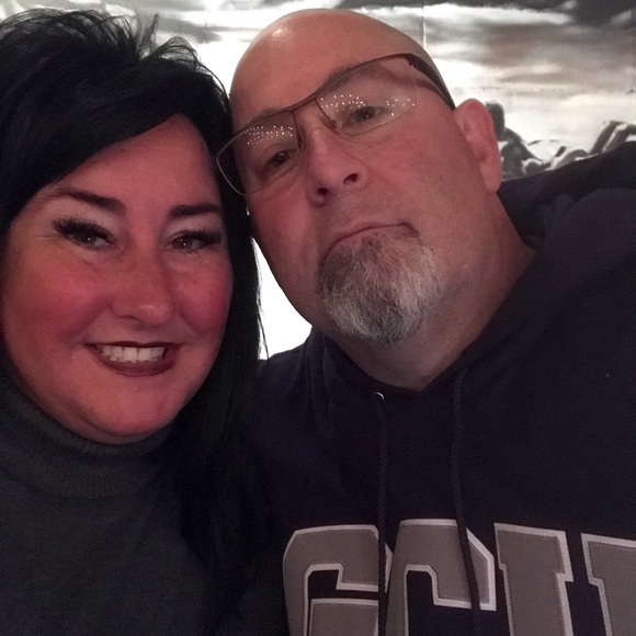 Meet your Posher, Robin - Picture 4 of 6